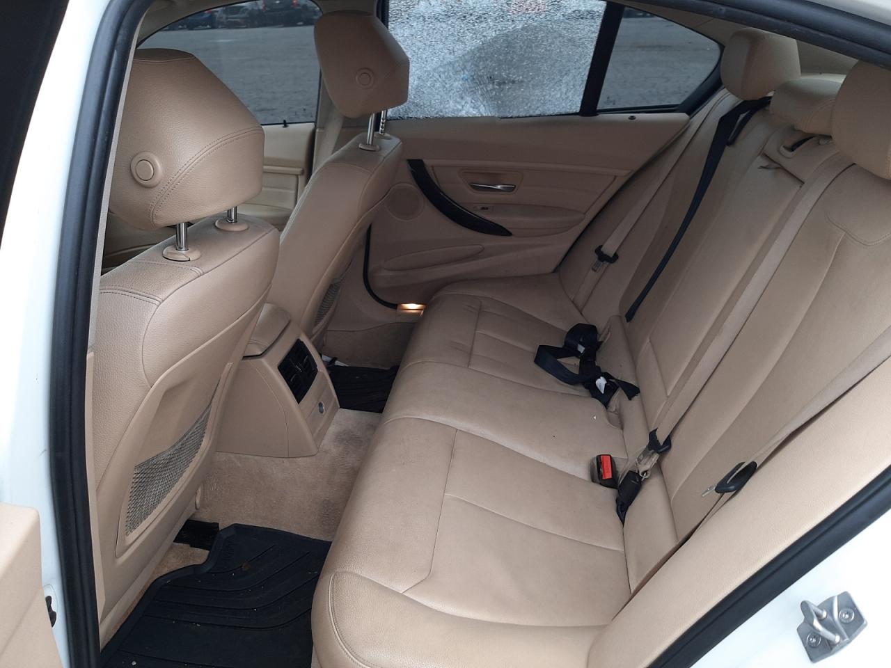 Photo 6 from auction – 2015 BMW 328 I SULE with VIN WBA3C1C52FK118143
