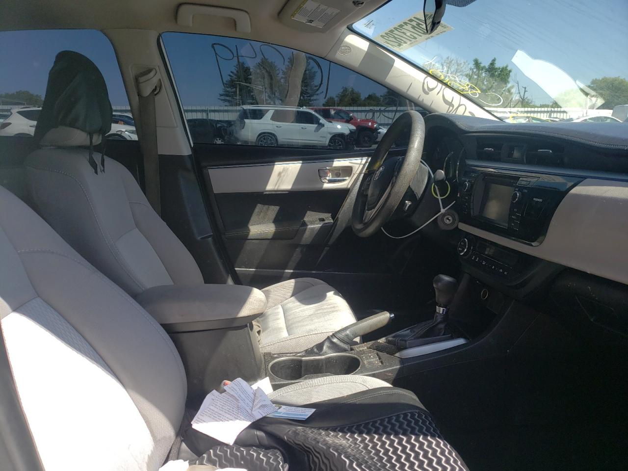 Photo 5 from auction – 2016 TOYOTA COROLLA L with VIN 5YFBURHE8GP524501