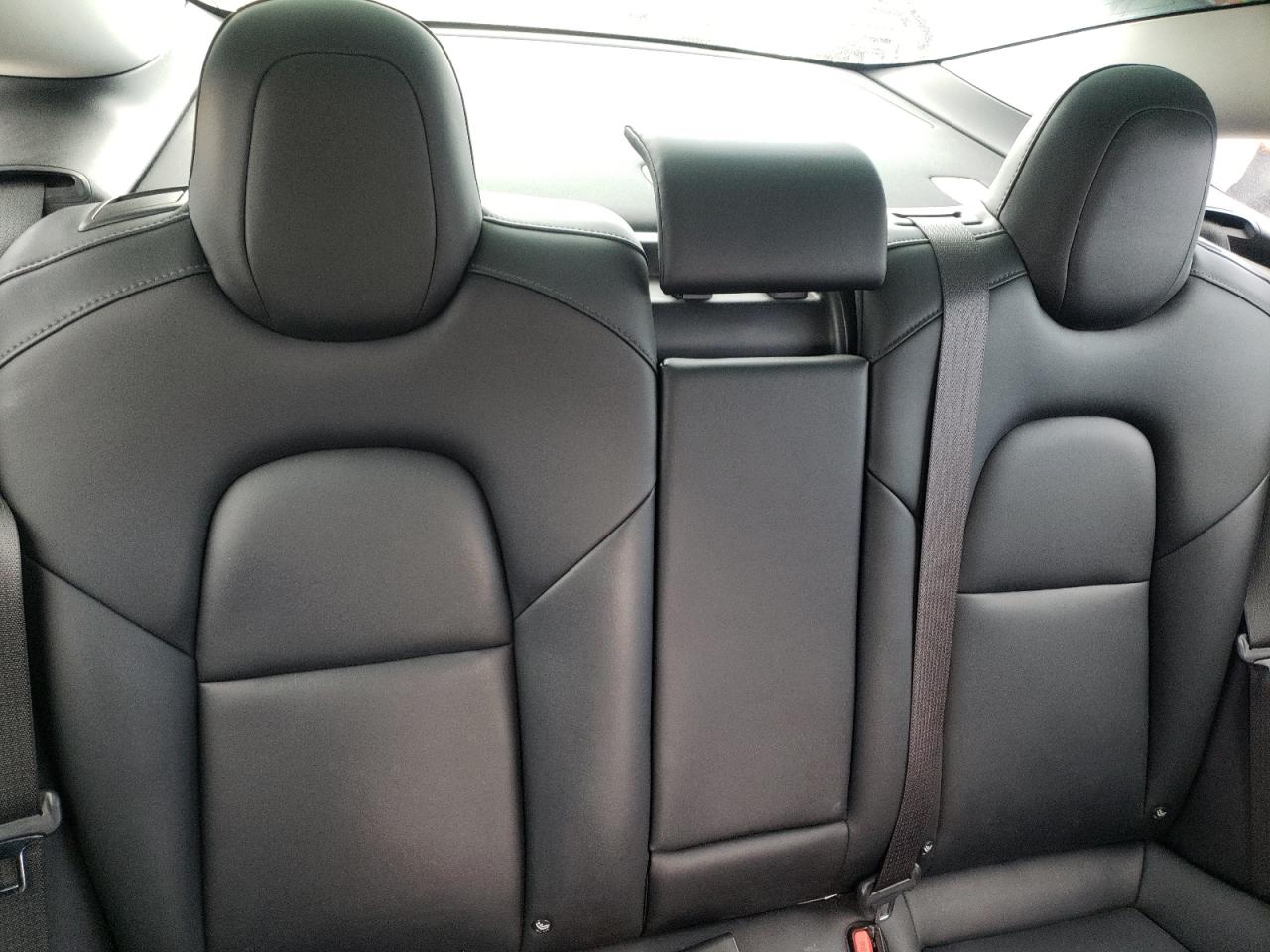 Photo 6 from auction – 2018 TESLA MODEL 3 with VIN 5YJ3E1EB2JF089720