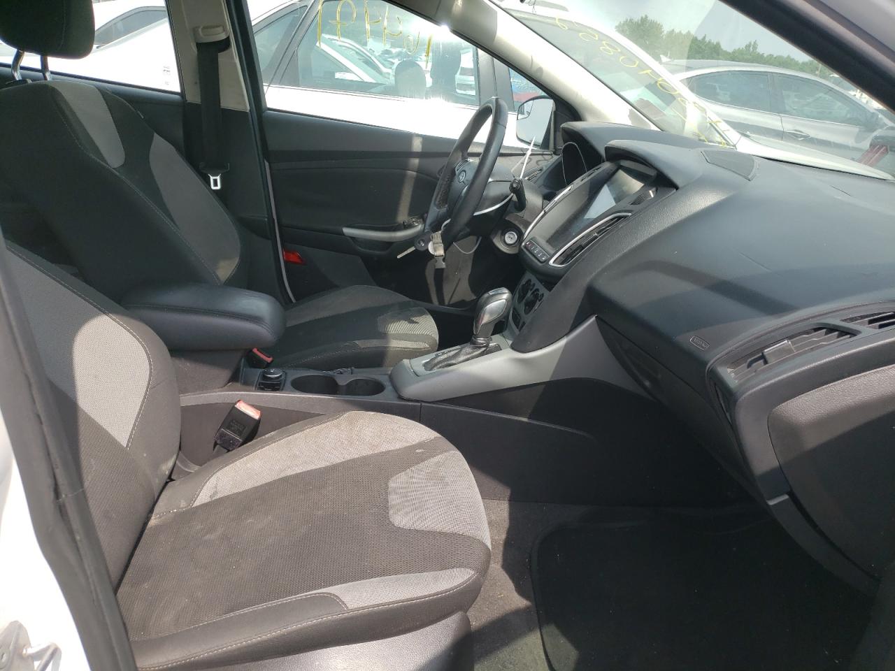 Photo 5 from auction – 2012 FORD FOCUS SE with VIN 1FAHP3K26CL169625