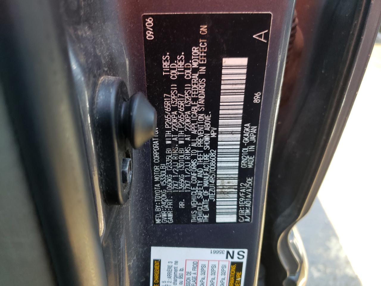 Photo 10 from auction – 2007 TOYOTA 4RUNNER SR with VIN JTEZU14R570086082
