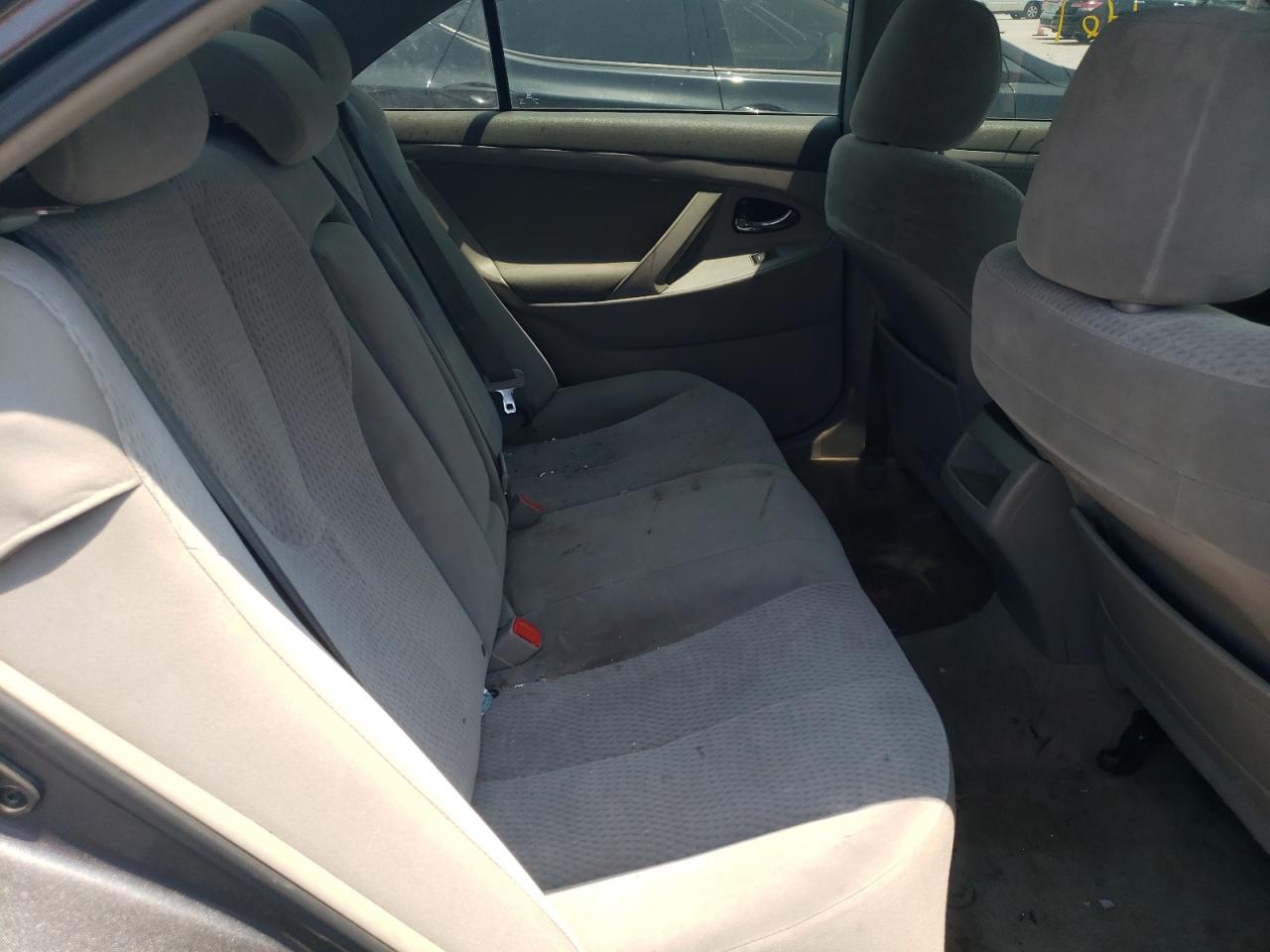 Photo 6 from auction – 2011 TOYOTA CAMRY BASE with VIN 4T1BF3EK8BU144969