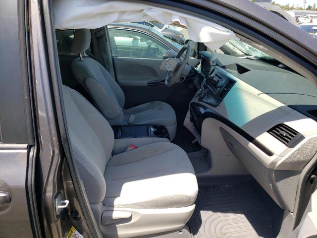 Photo 5 from auction – 2013 TOYOTA SIENNA LE with VIN 5TDKK3DCXDS378161