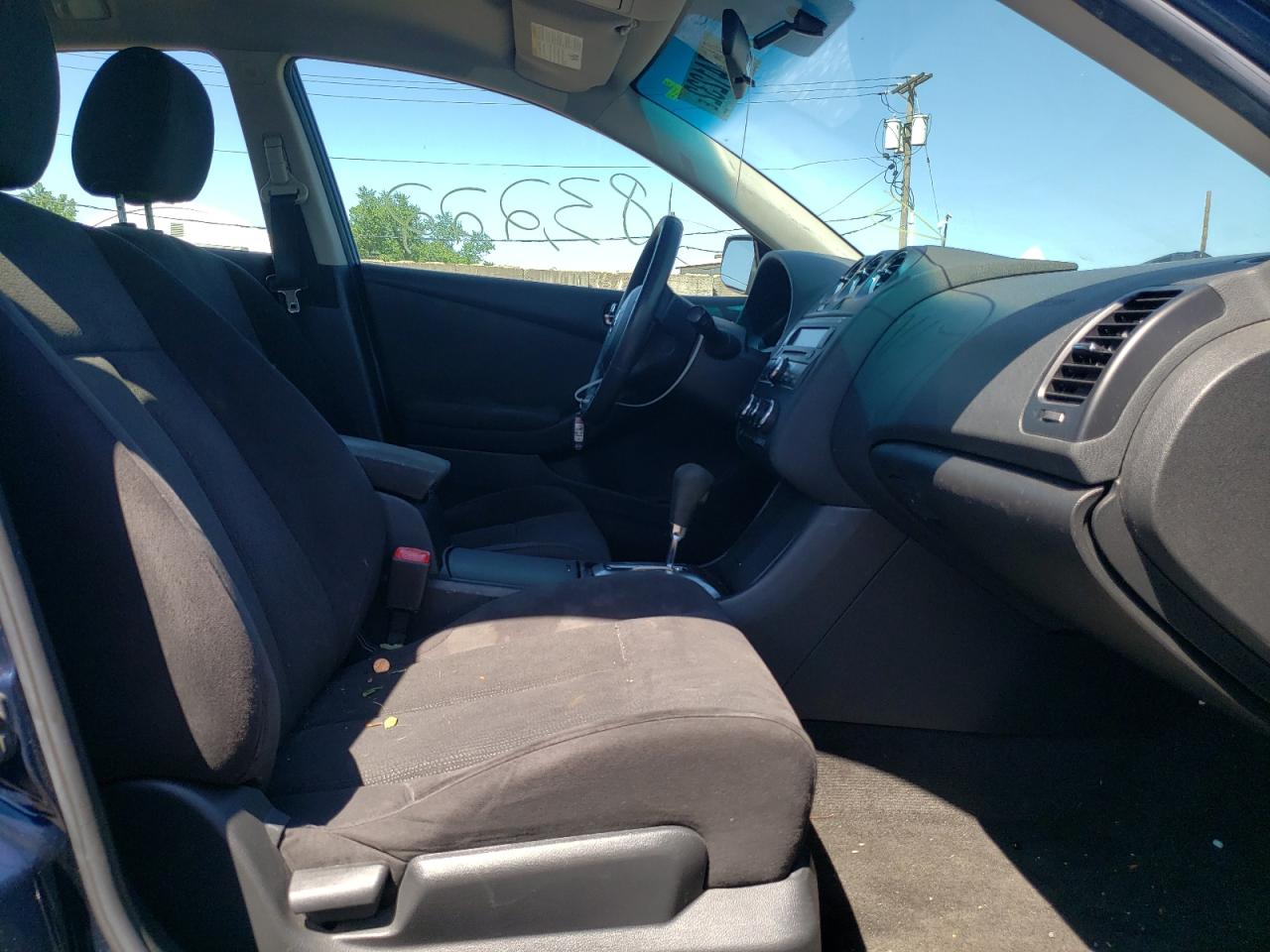 Photo 5 from auction – 2010 NISSAN ALTIMA HYB with VIN 1N4CL2AP1AC186780