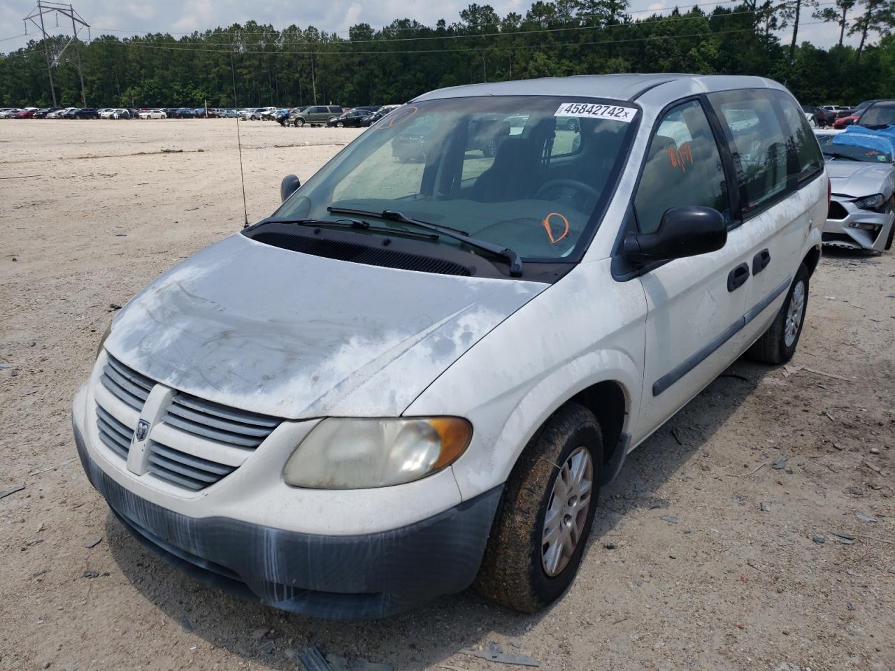 Photo 2 from auction – 2005 DODGE CARAVAN SE with VIN 1D4GP25E75B301891