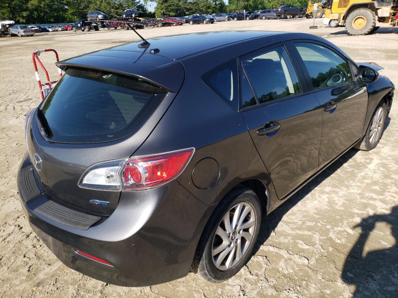 Photo 4 from auction – 2013 MAZDA 3 I with VIN JM1BL1L77D1820283