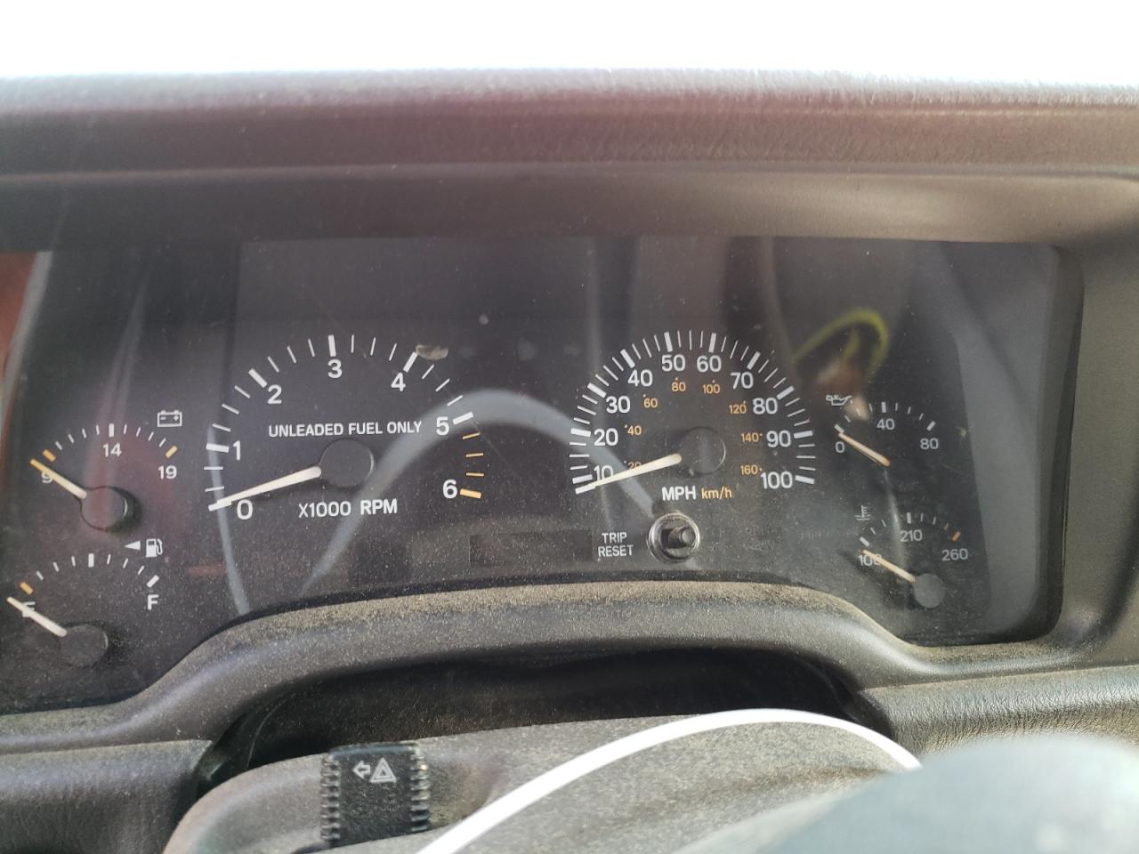 Photo 8 from auction – 1998 JEEP CHEROKEE with VIN 1J4FJ68S0WL126635