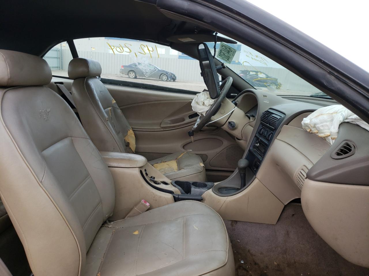 Photo 5 from auction – 2000 FORD MUSTANG with VIN 1FAFP4441YF273117