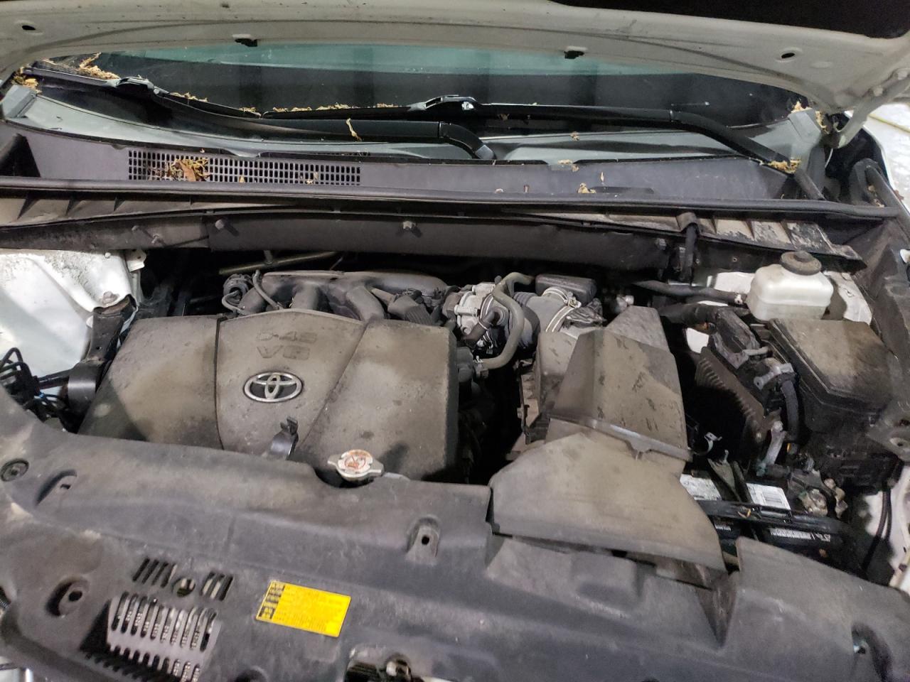 Photo 7 from auction – 2019 TOYOTA HIGHLANDER with VIN 5TDJZRFH8KS565754