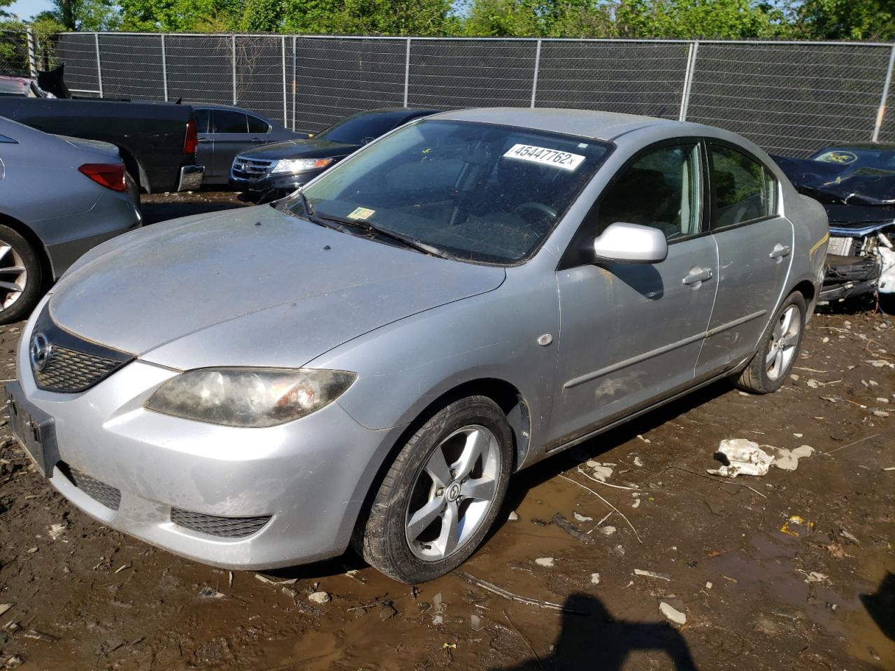 Photo 2 from auction – 2006 MAZDA 3 I with VIN JM1BK32F361449617