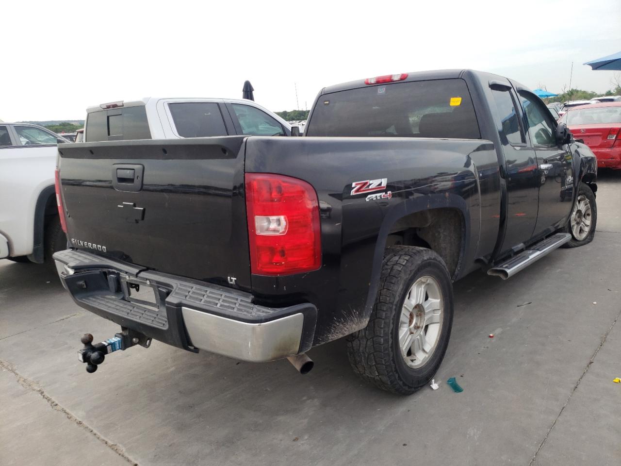 Photo 4 from auction – 2013 CHEVROLET SILVERADO with VIN 1GCRKSE79DZ294499