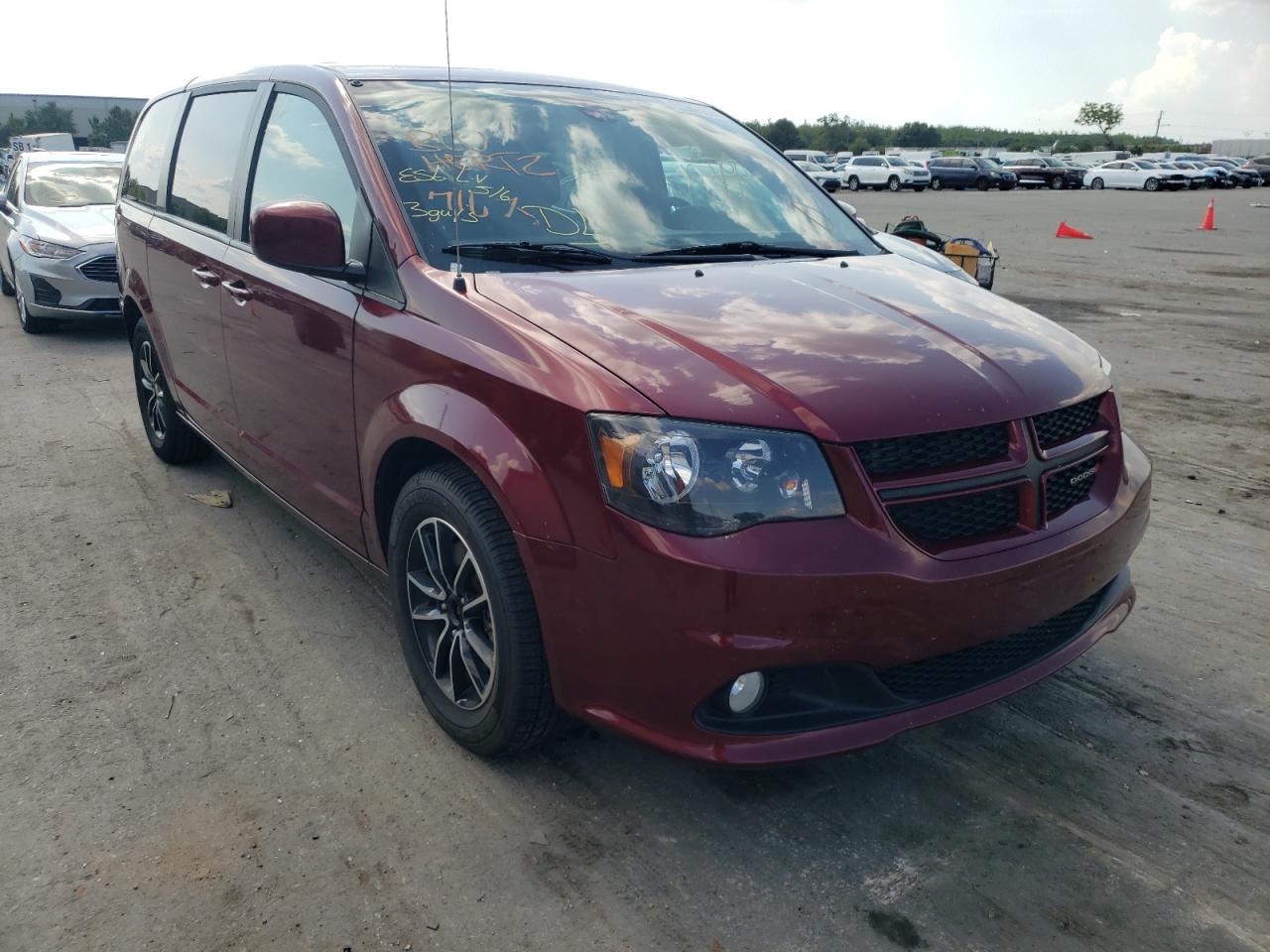 DODGE GRAND CARA 2019 with VIN 2C4RDGEG4KR536694 - Photo from auction