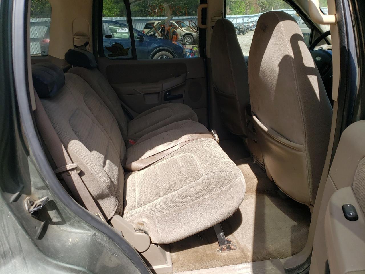 Photo 6 from auction – 2002 FORD EXPLORER X with VIN 1FMZU73E92ZA46139