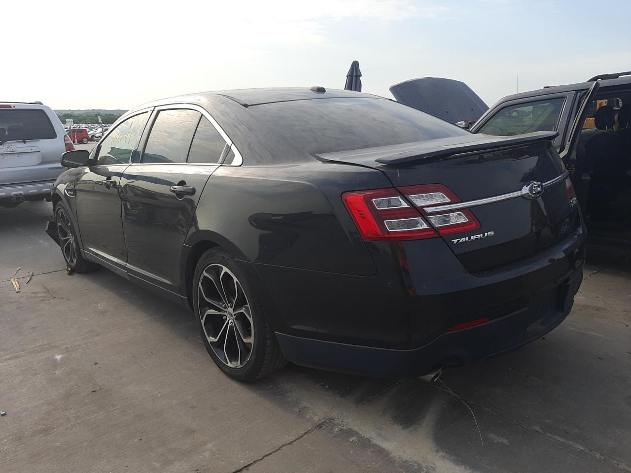 Photo 16 from auction – 2015 FORD TAURUS SHO with VIN 1FAHP2KT7FG158701