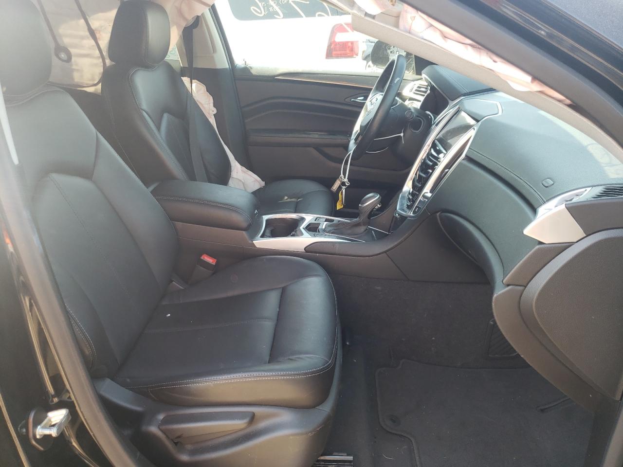 Photo 5 from auction – 2015 CADILLAC SRX with VIN 3GYFNAE34FS584242