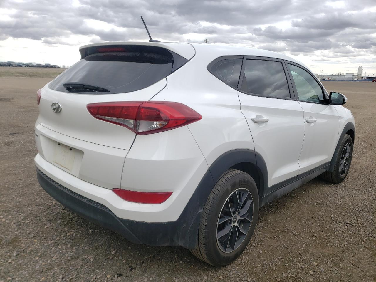 Photo 4 from auction – 2016 HYUNDAI TUCSON SE with VIN KM8J23A45GU042504