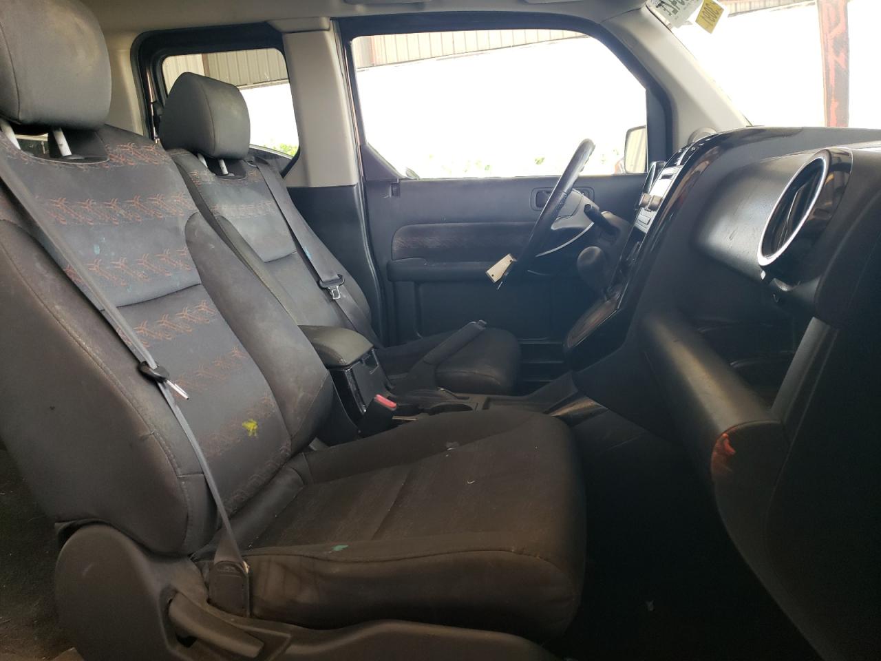 Photo 5 from auction – 2007 HONDA ELEMENT SC with VIN 5J6YH18927L006387