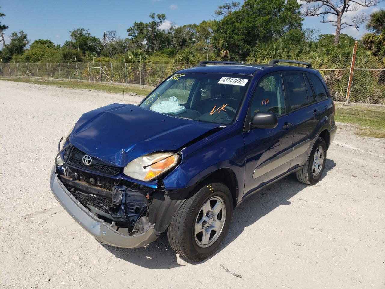 Photo 2 from auction – 2005 TOYOTA RAV4 with VIN JTEGD20V050076119