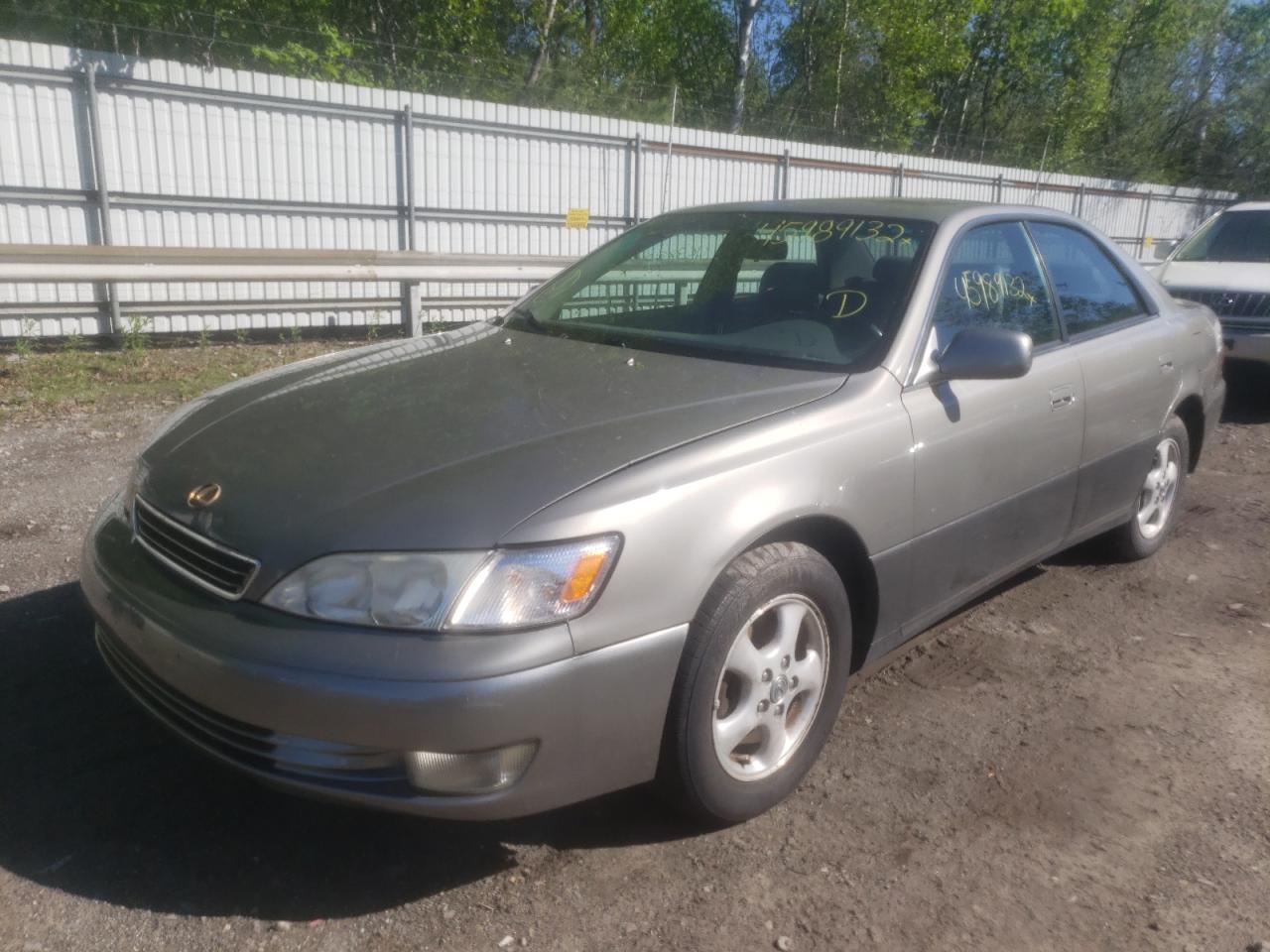 Photo 2 from auction – 1998 LEXUS ES 300 with VIN JT8BF28G6W5023927