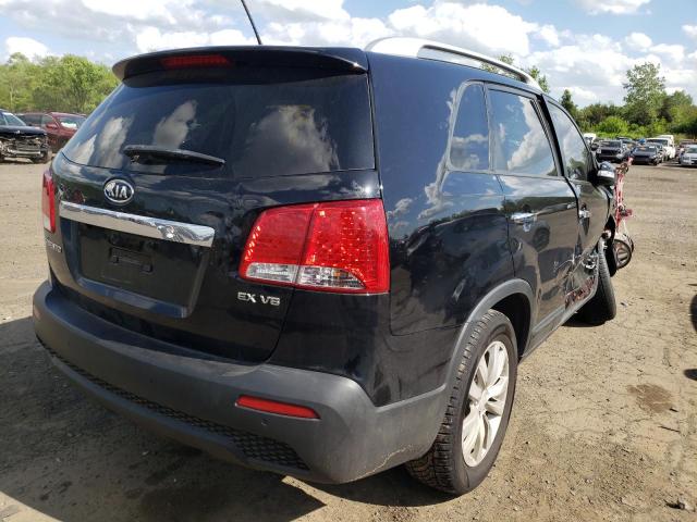 Photo 4 from auction – 2011 KIA SORENTO EX with VIN 5XYKU4A20BG032982