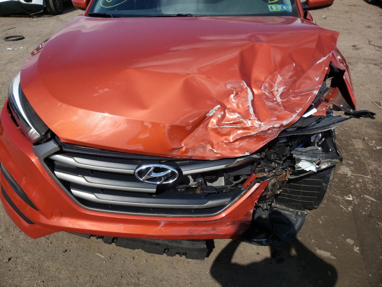 Photo 12 from auction – 2016 HYUNDAI TUCSON LIM with VIN KM8J3CA45GU139635