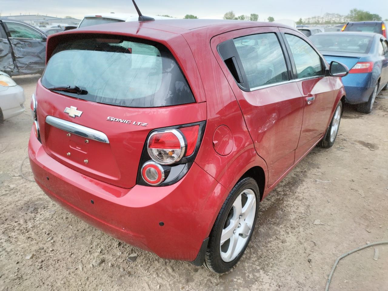 Photo 4 from auction – 2012 CHEVROLET SONIC LTZ with VIN 1G1JE6SH7C4226845