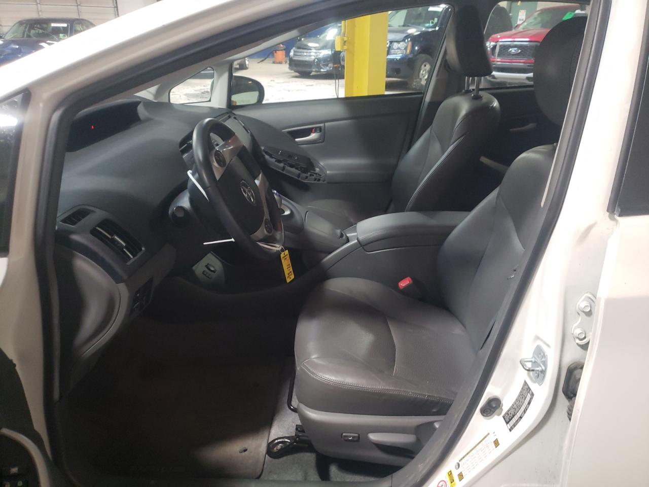 Photo 5 from auction – 2010 TOYOTA PRIUS with VIN JTDKN3DU6A0083282