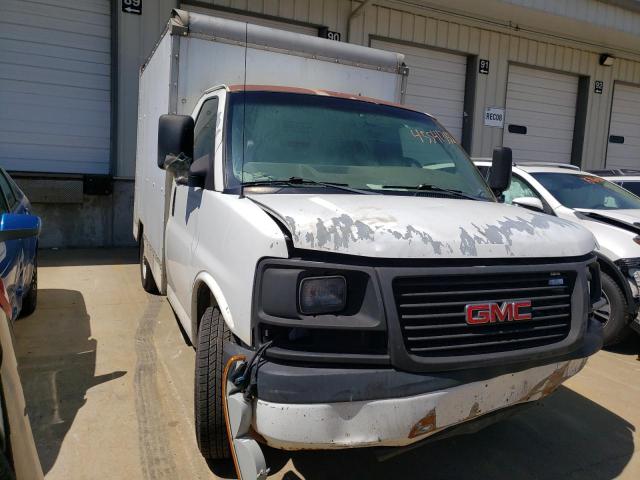 GMC SAVANA 2004 مع رقم تعريف المركبة 1GDGG31V841901859 - صورة من المزاد