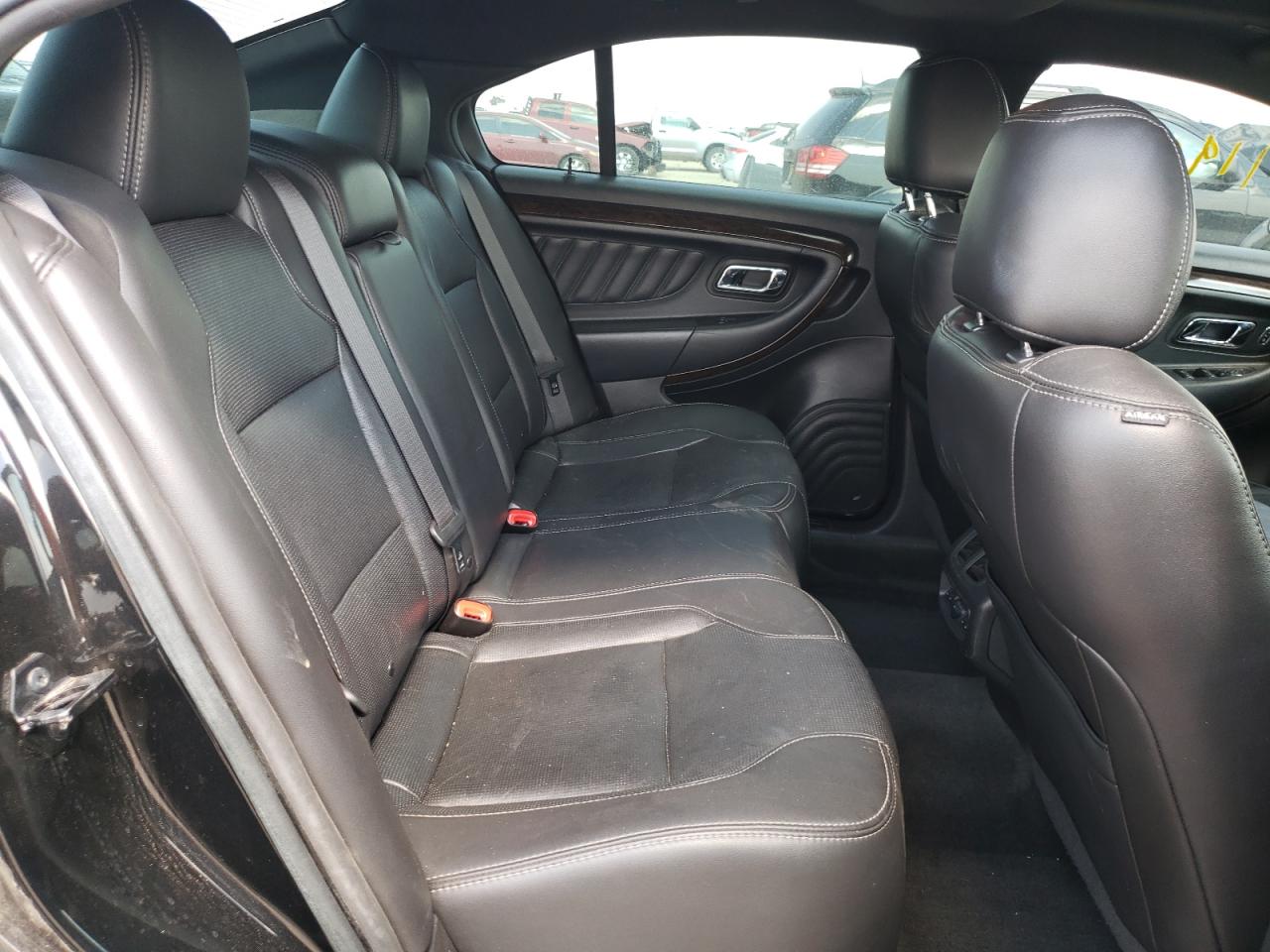 Photo 6 from auction – 2014 FORD TAURUS LIM with VIN 1FAHP2F85EG174240