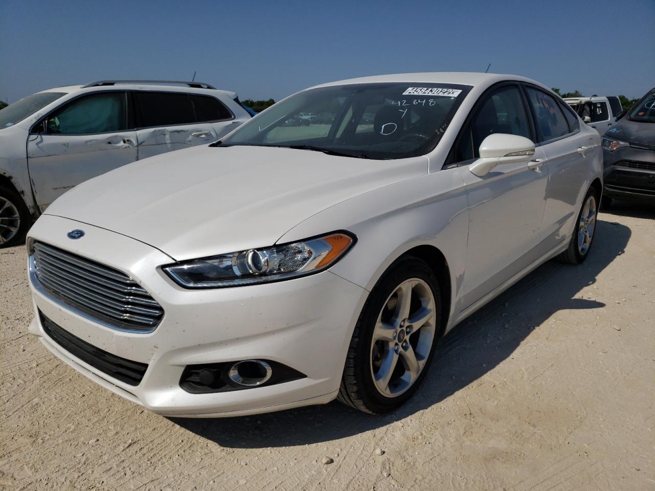 Photo 2 from auction – 2016 FORD FUSION SE with VIN 3FA6P0T92GR347507