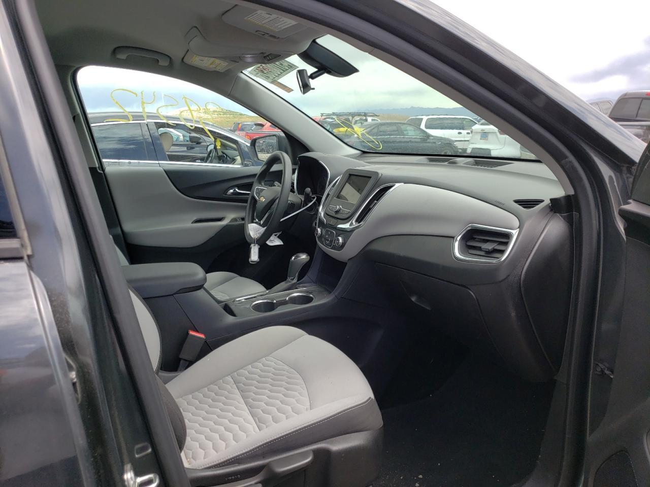 Photo 5 from auction – 2019 CHEVROLET EQUINOX LS with VIN 2GNAXHEV3K6134103