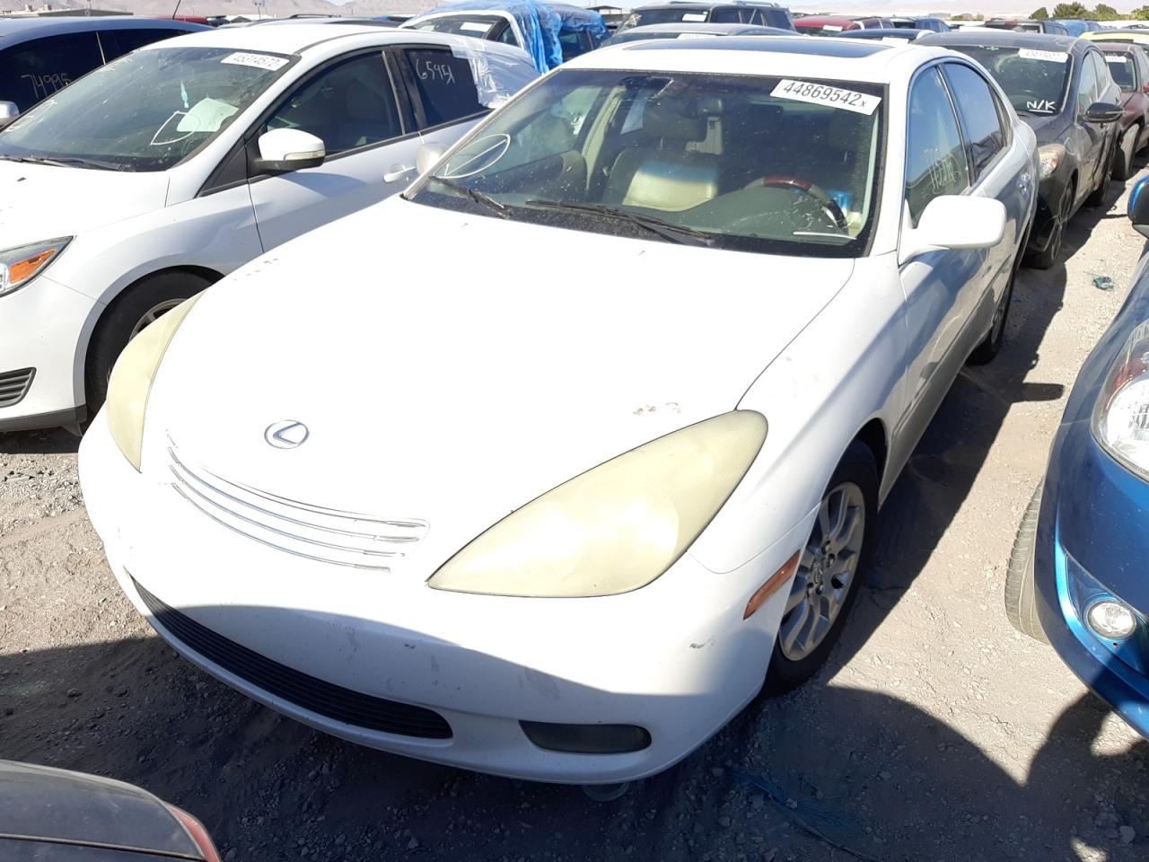 Photo 2 from auction – 2003 LEXUS ES 300 with VIN JTHBF30GX30115388