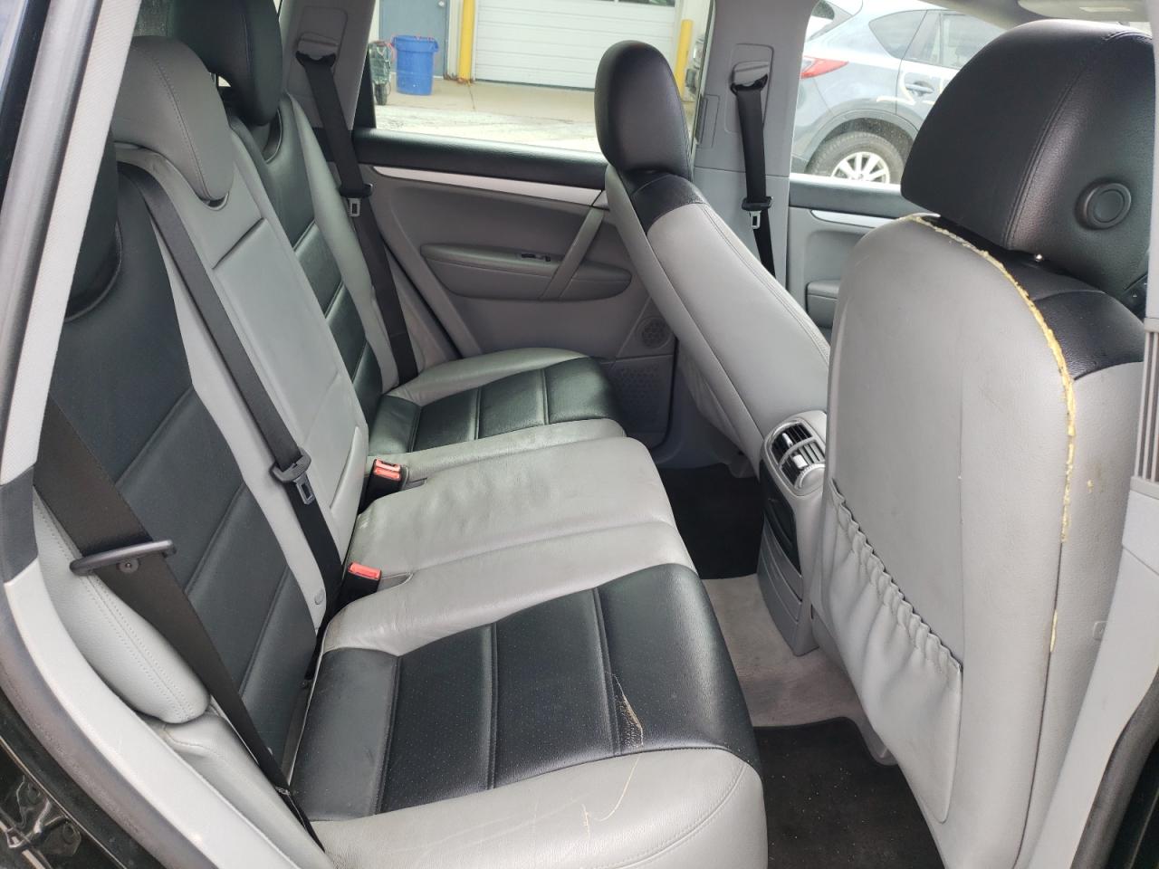 Photo 6 from auction – 2006 PORSCHE CAYENNE S with VIN WP1AB29P66LA68335