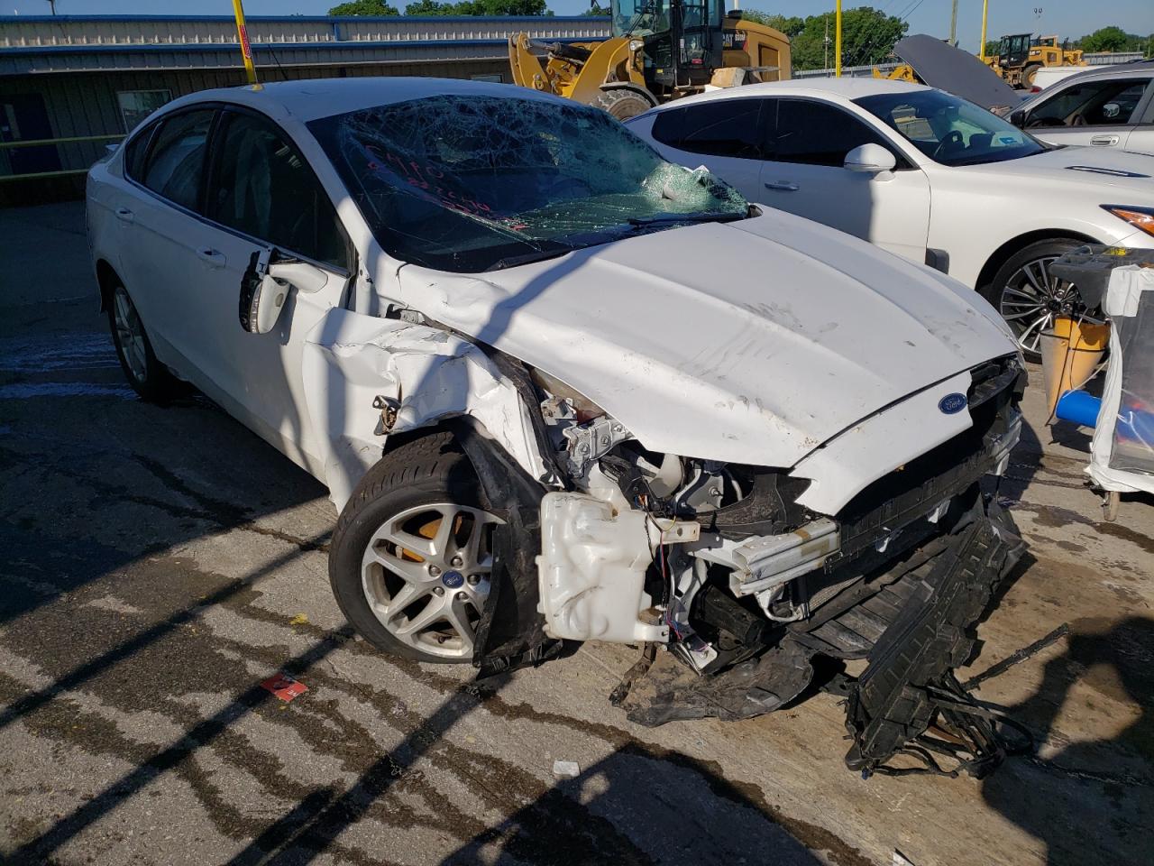 FORD FUSION SE 2016 with VIN 3FA6P0H73GR233619 - Photo from auction