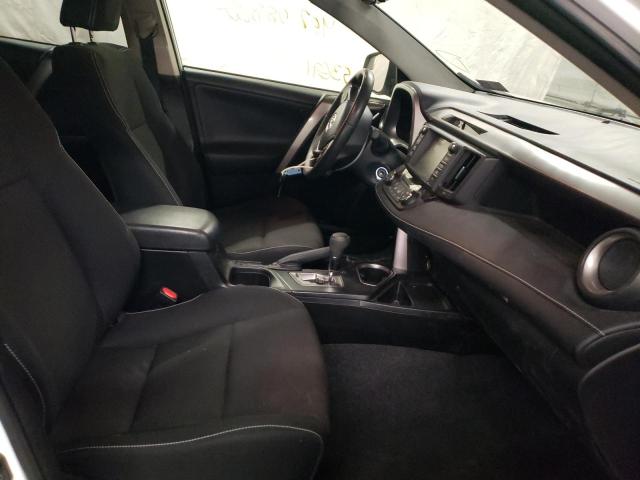 Photo 5 from auction – 2017 TOYOTA RAV4 XLE with VIN JTMRFREV6HD202781