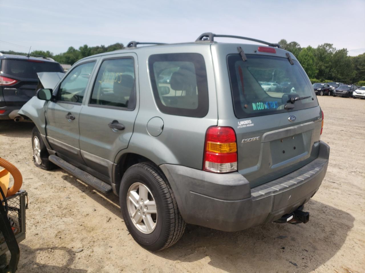 Photo 3 from auction – 2005 FORD ESCAPE XLS with VIN 1FMCU02Z55KB07968
