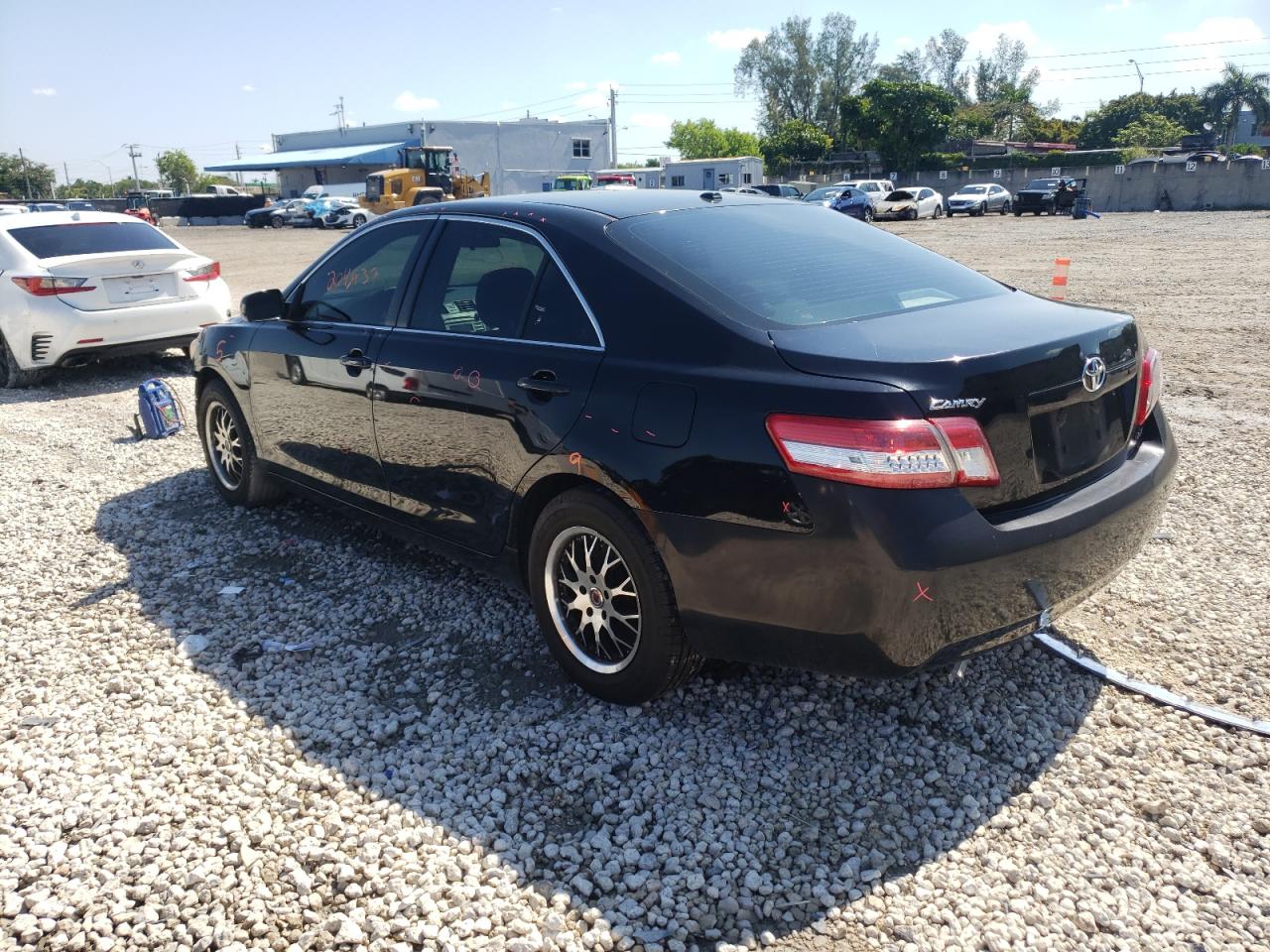 Photo 3 from auction – 2011 TOYOTA CAMRY BASE with VIN 4T1BF3EK5BU191568