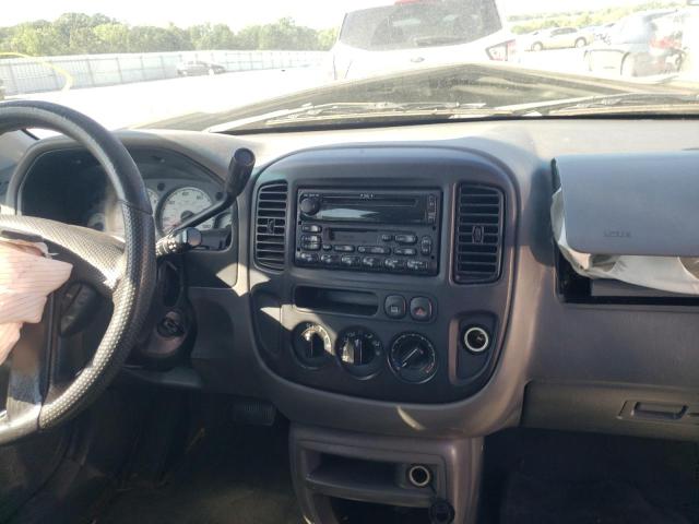 Photo 9 from auction – 2003 FORD ESCAPE XLS with VIN 1FMYU02143KA04070