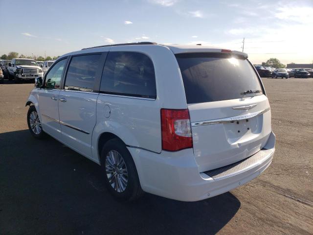 Photo 3 from auction – 2015 CHRYSLER TOWN & COU with VIN 2C4RC1CG9FR676426