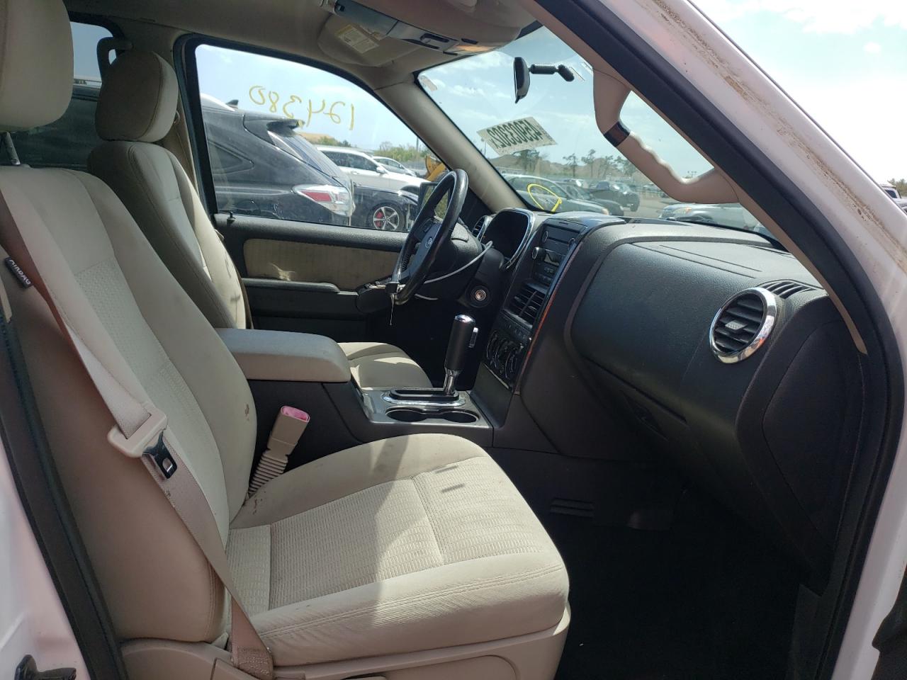 Photo 5 from auction – 2008 FORD EXPLORER X with VIN 1FMEU73EX8UB11973