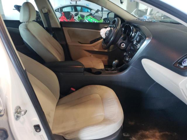 Photo 5 from auction – 2011 KIA OPTIMA LX with VIN KNAGM4A76B5111015
