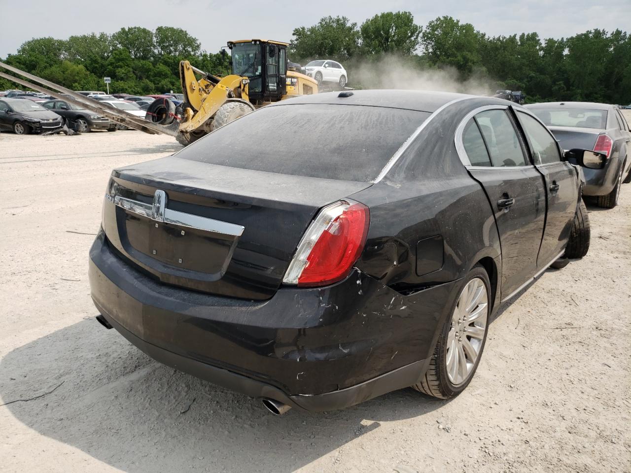 Photo 4 from auction – 2011 LINCOLN MKS with VIN 1LNHL9FT8BG612601