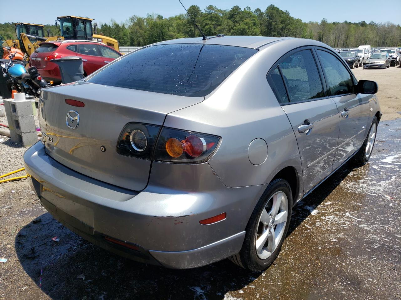 Foto 4 de la subasta – 2005 MAZDA 3 S con VIN JM1BK123751273230