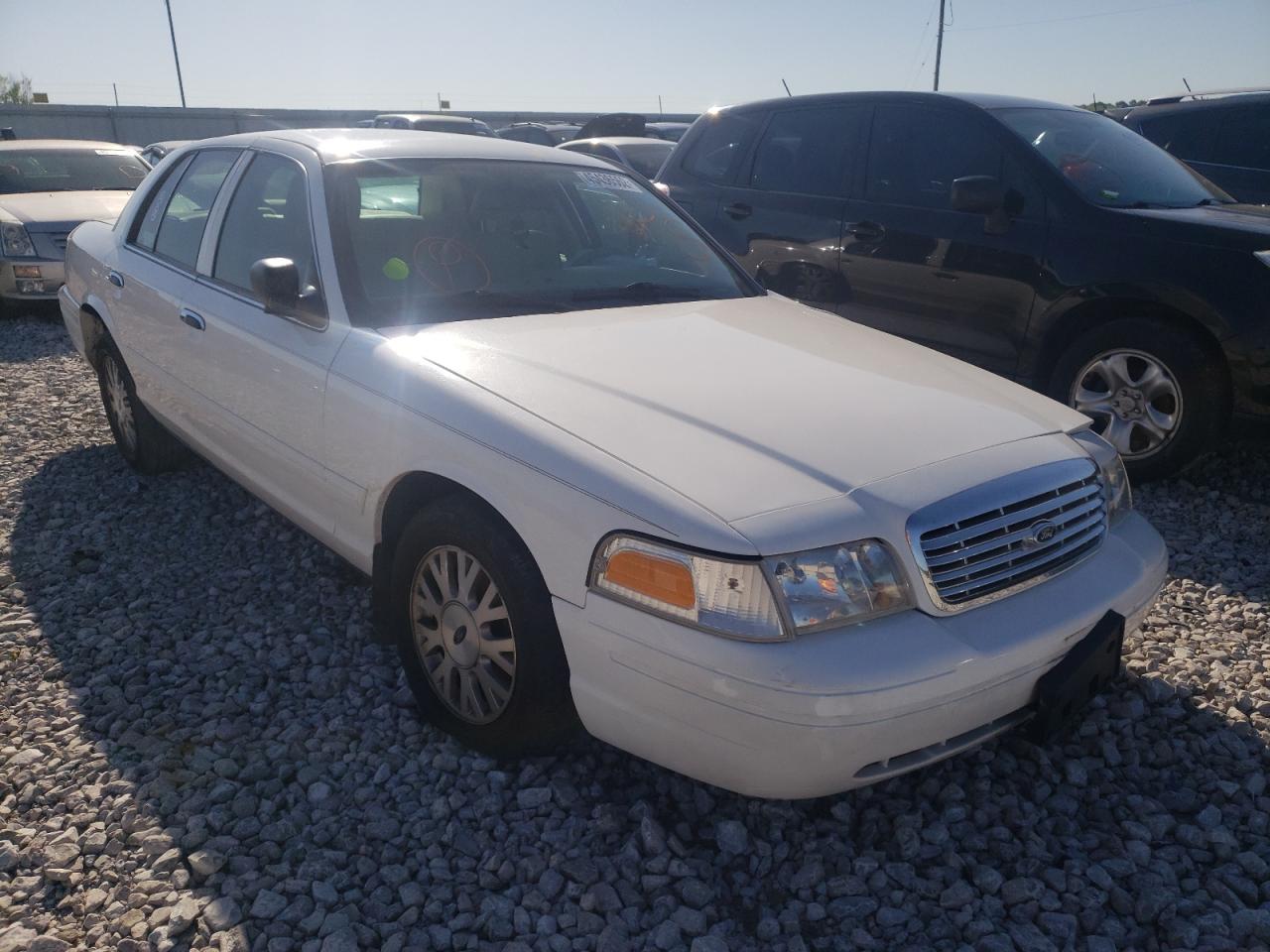 FORD CROWN VICT 2008 with VIN 2FAFP74V58X130444 - Photo from auction
