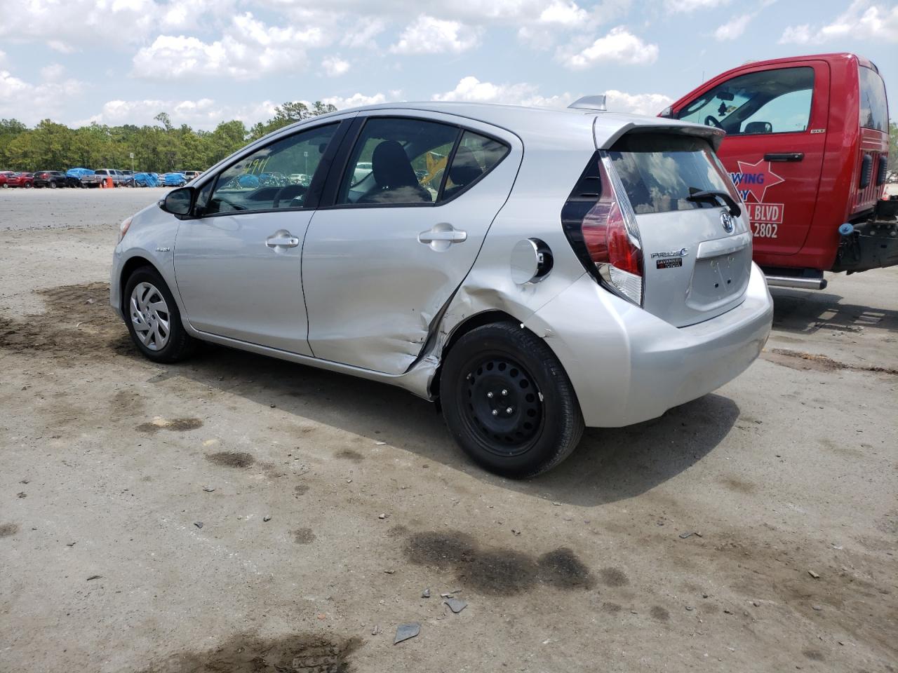 Photo 3 from auction – 2015 TOYOTA PRIUS C with VIN JTDKDTB34F1098412