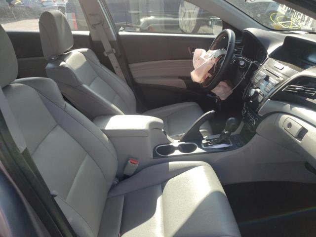Photo 5 from auction – 2017 ACURA ILX BASE W with VIN 19UDE2F30HA008400
