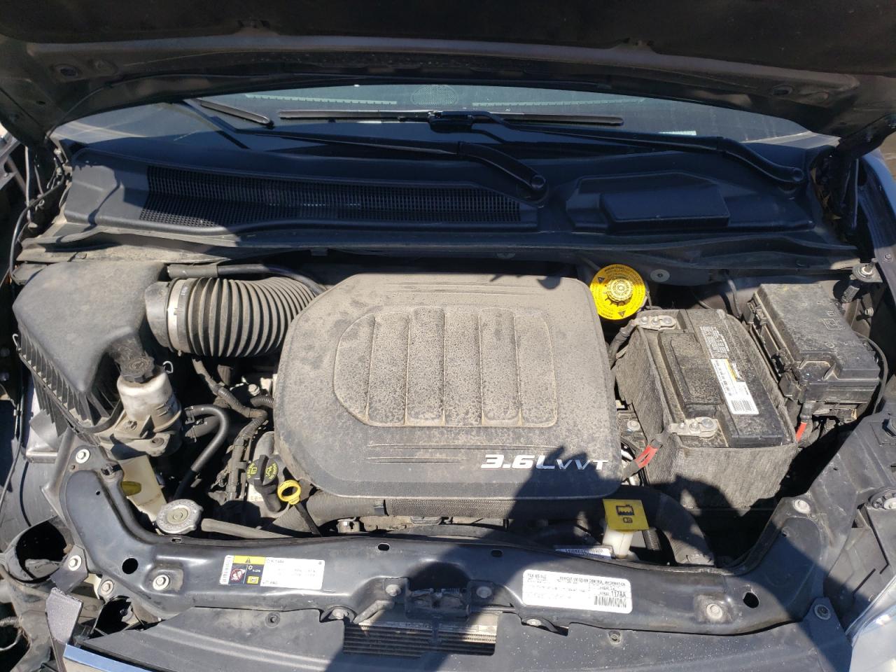Photo 7 from auction – 2015 CHRYSLER TOWN & COU with VIN 2C4RC1CG9FR727844