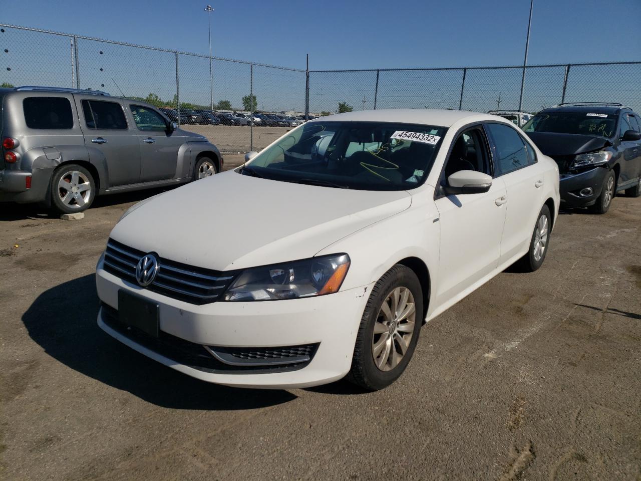 Photo 2 from auction – 2014 VOLKSWAGEN PASSAT S with VIN 1VWAT7A34EC086574