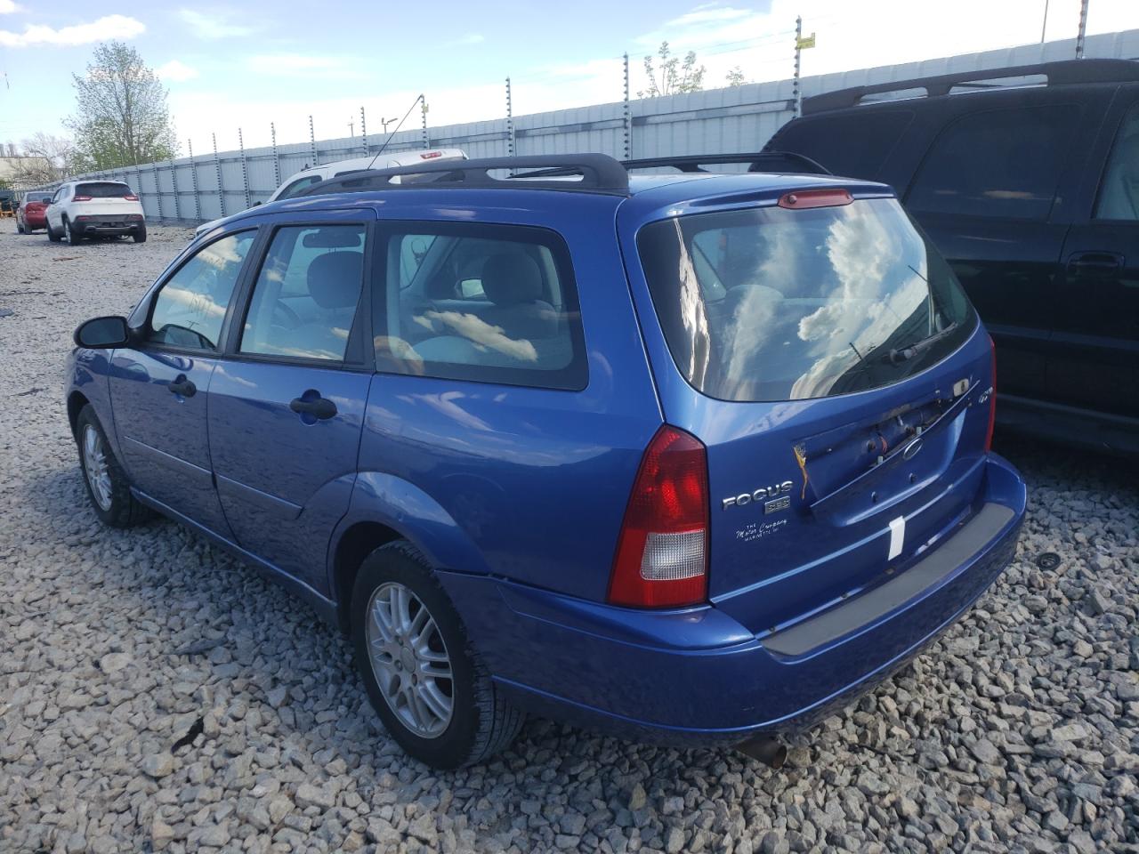 Photo 3 from auction – 2005 FORD FOCUS ZXW with VIN 1FAFP36N35W221287