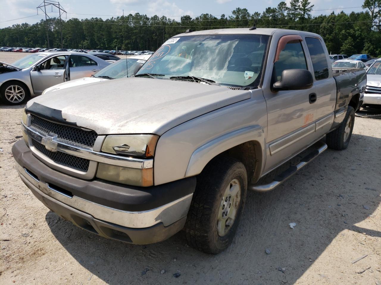 Photo 2 from auction – 2004 CHEVROLET SILVERADO with VIN 2GCEK19T241280999